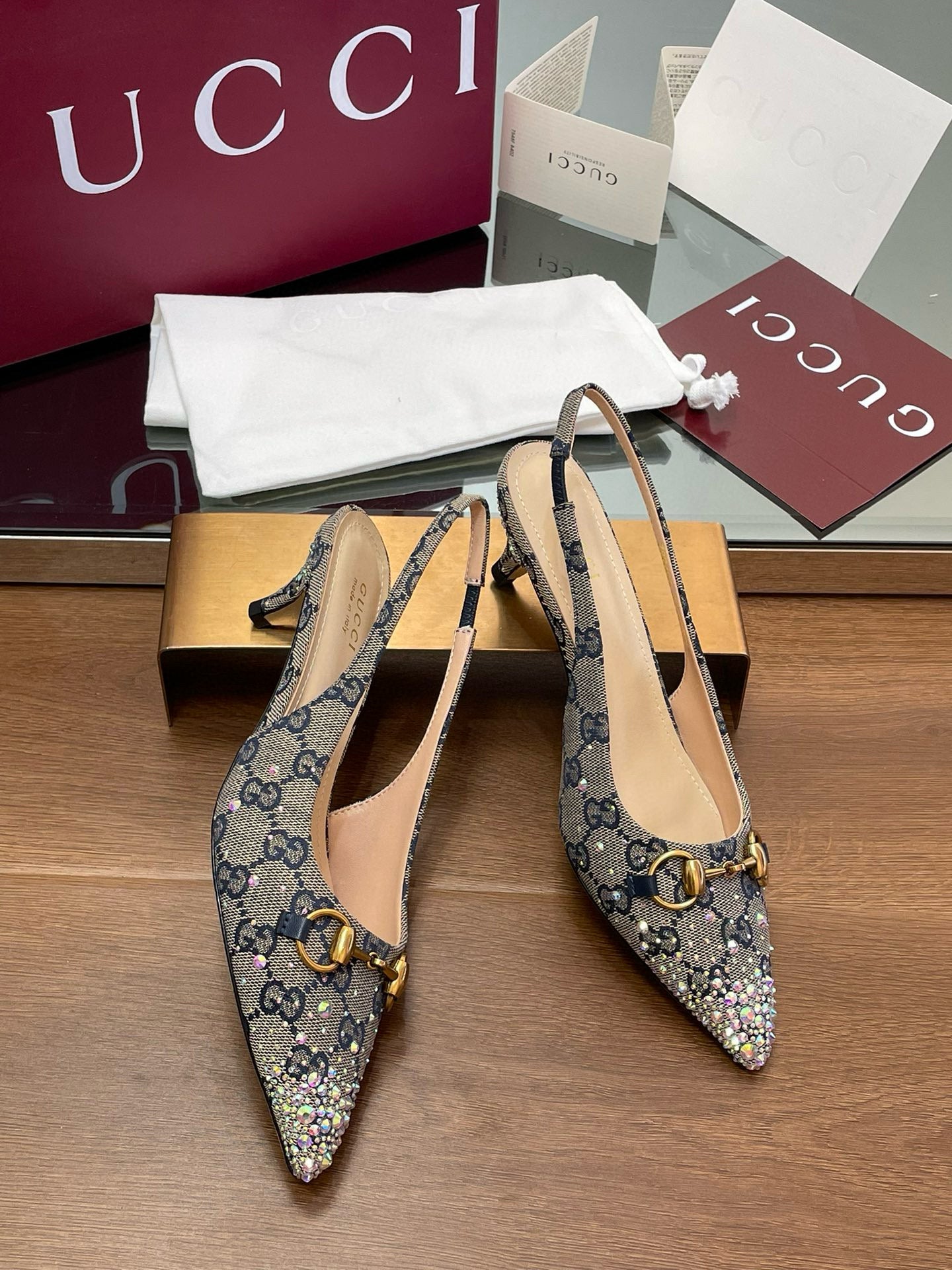 GG HEELS