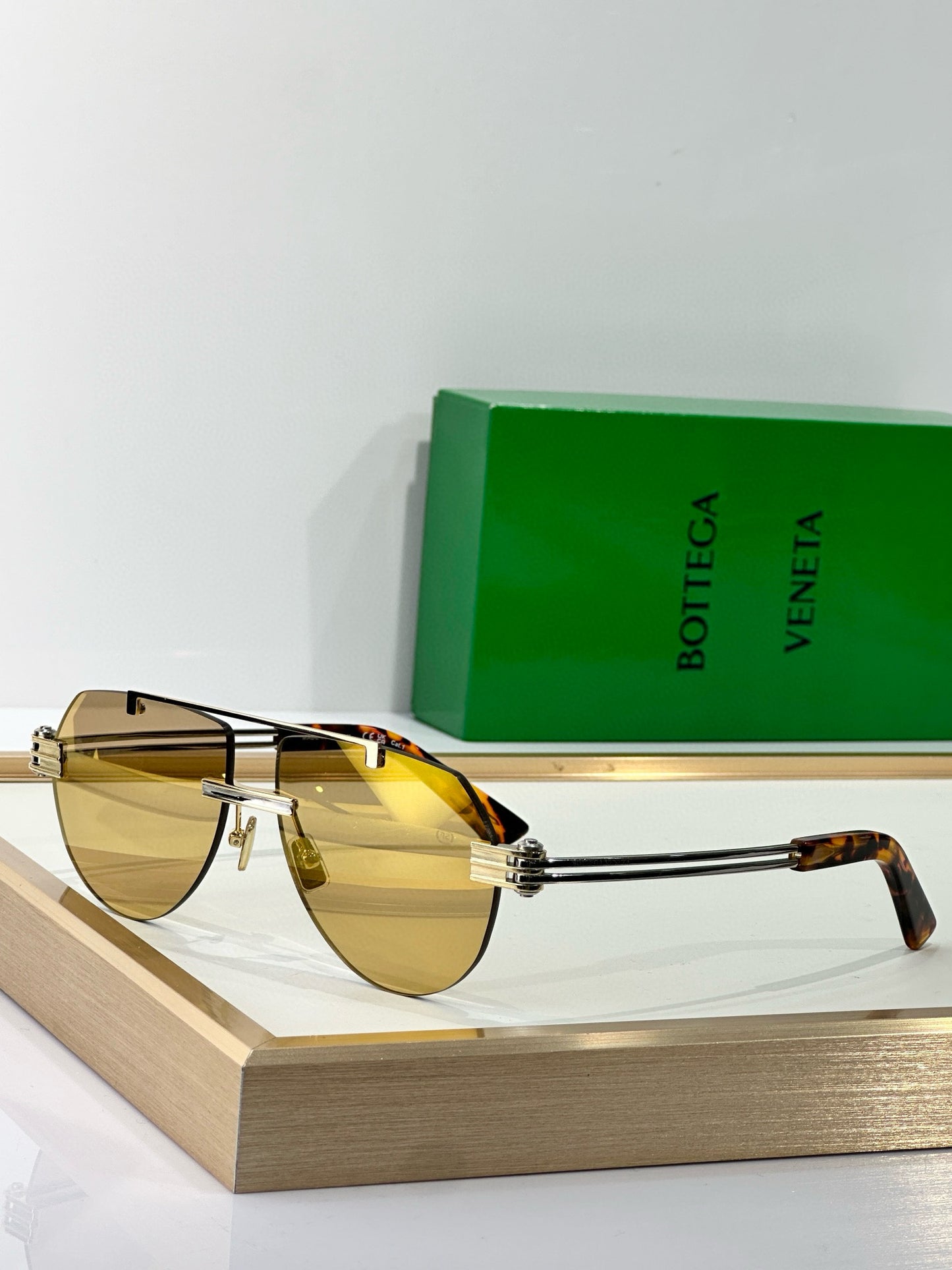BOTT SUNGLASSES