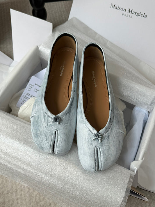 MAISON M TABI BALLET FLATS