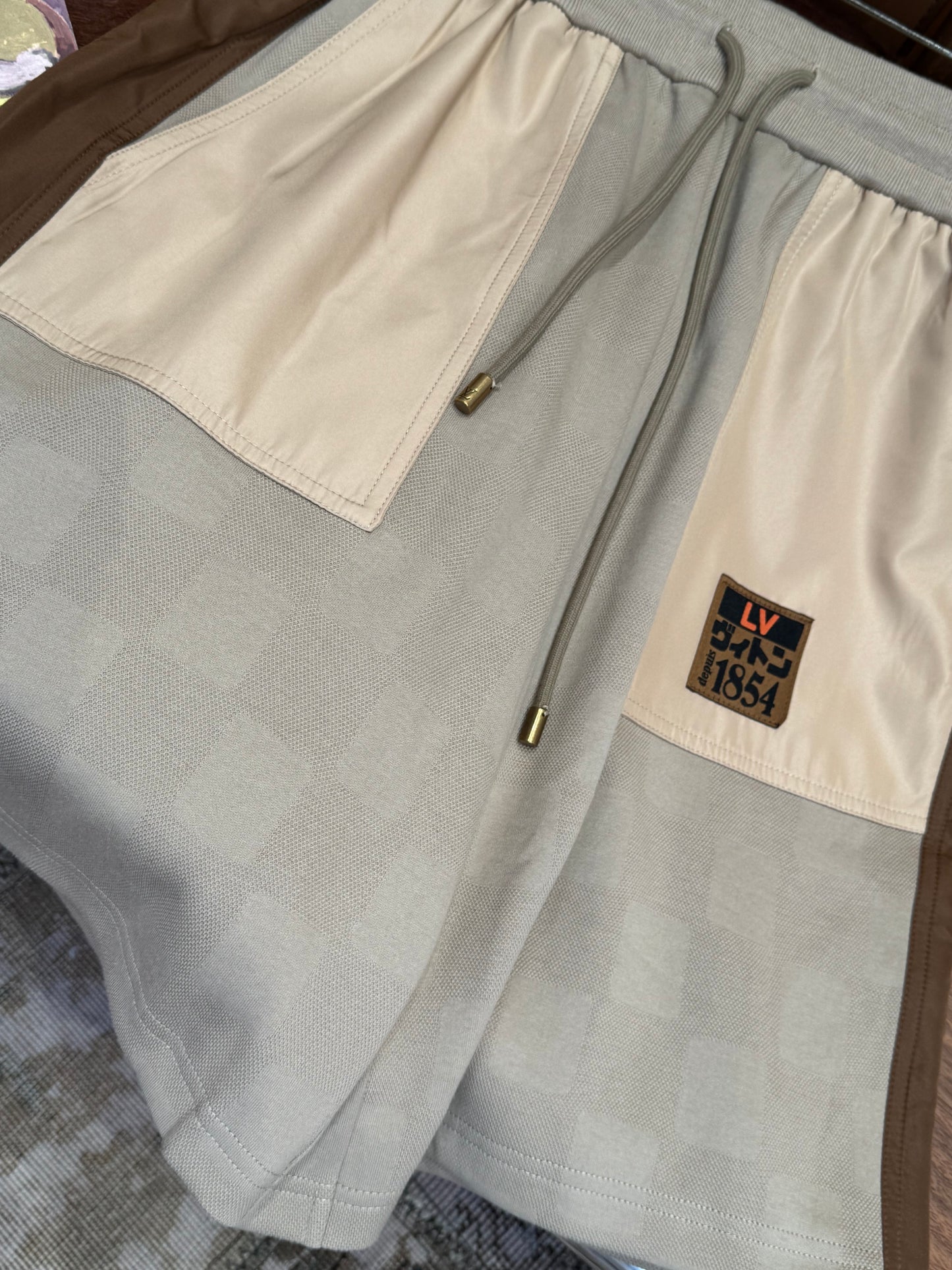 LOU SHORTS