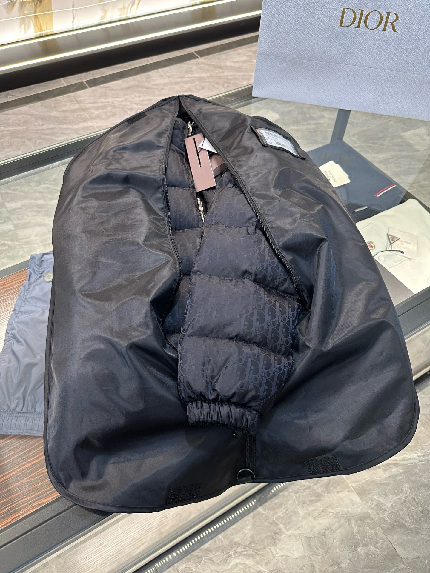 CD OBLIQUE JACKET