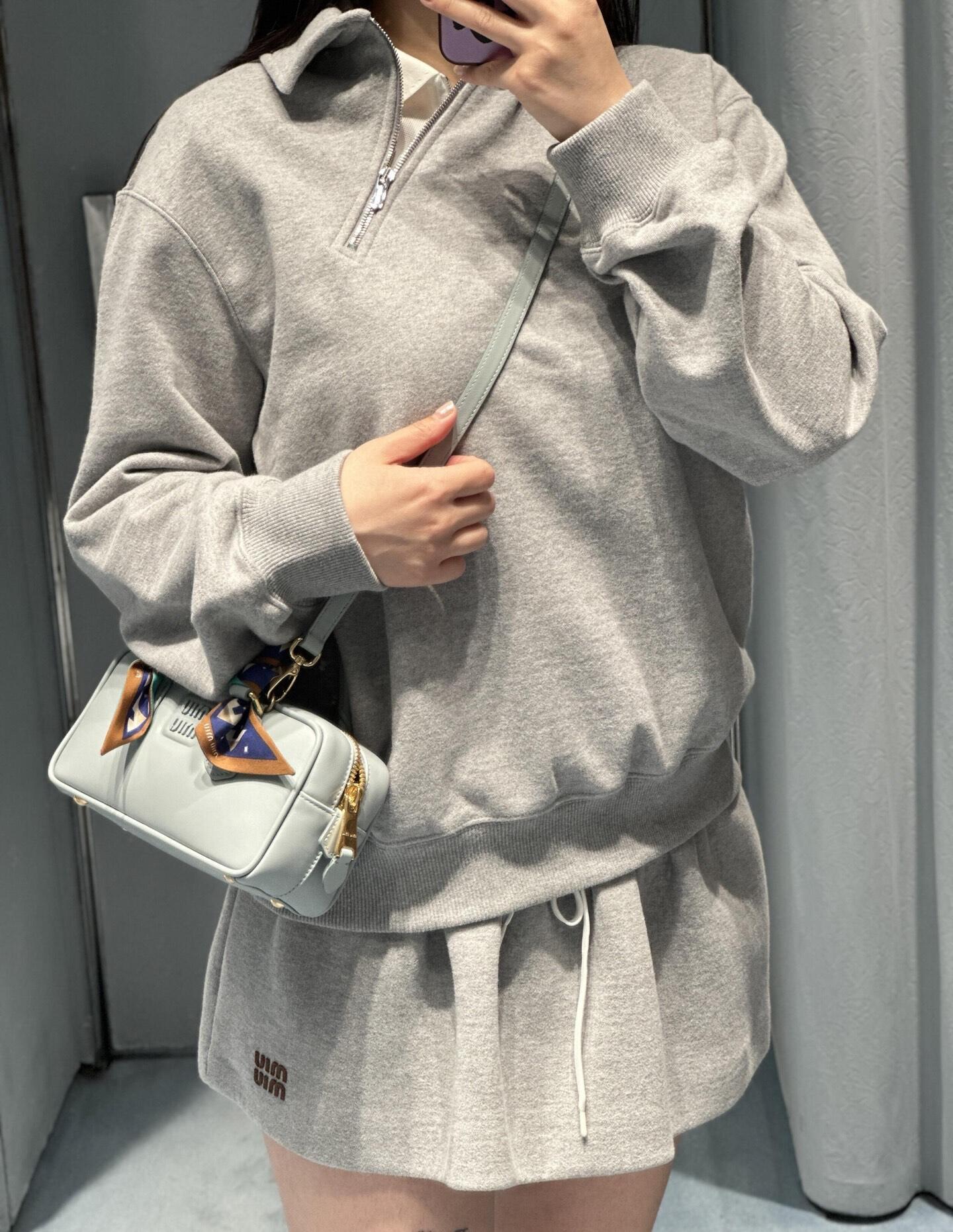 MIU M SWEATSHIRT ND