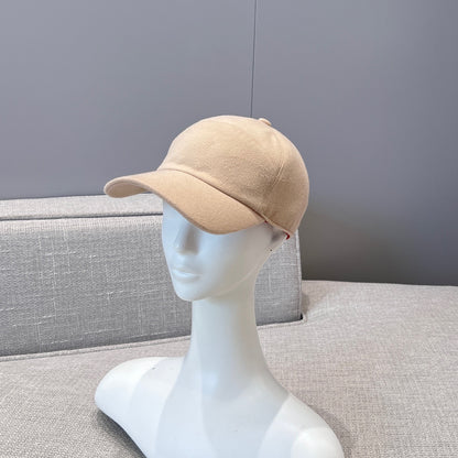 LORO P CASHMERE CAP