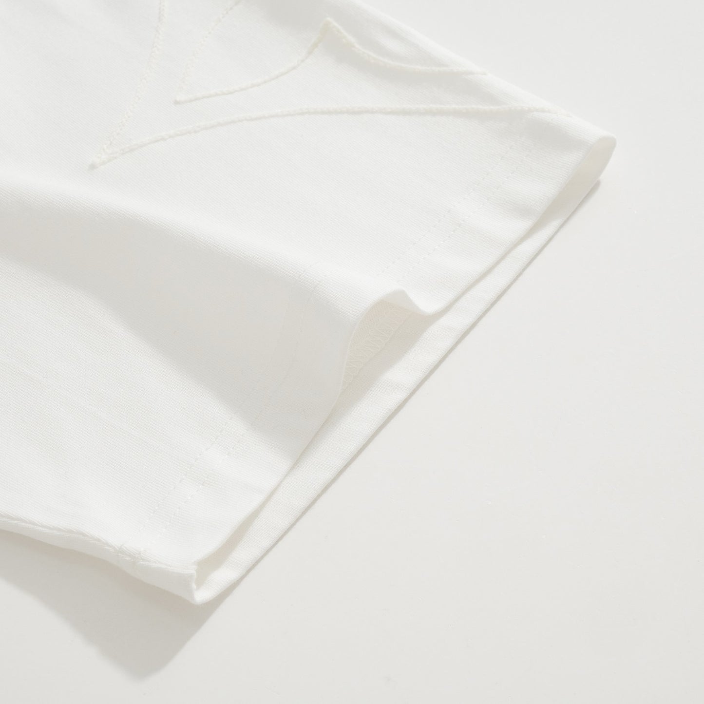 LOU T-SHIRT