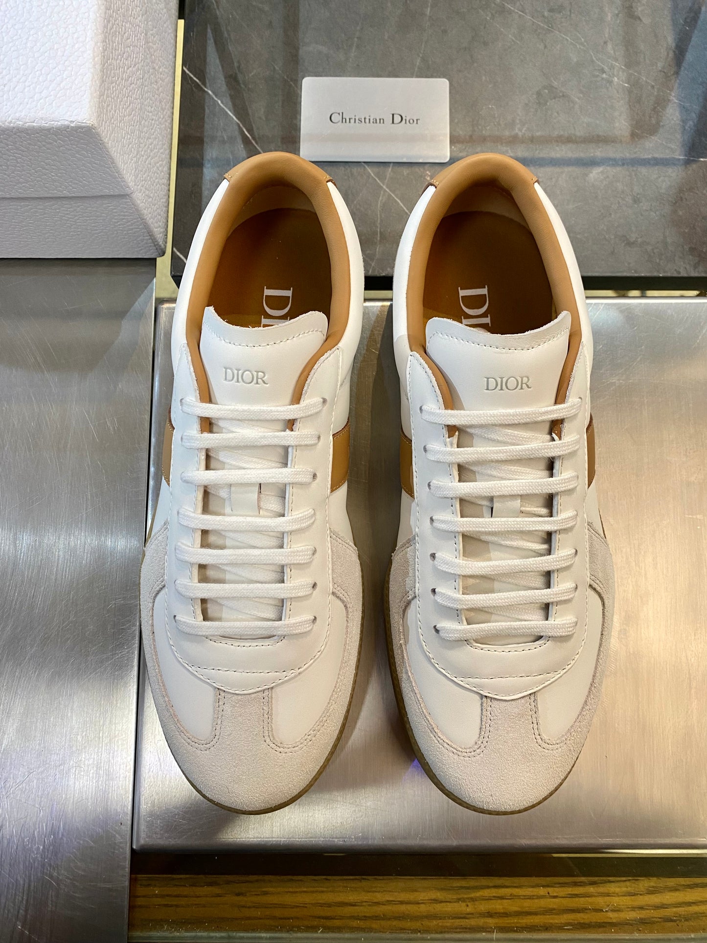 CD B01 SNEAKER