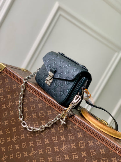 LOU POCHETTE METIS EAST WEST BAG