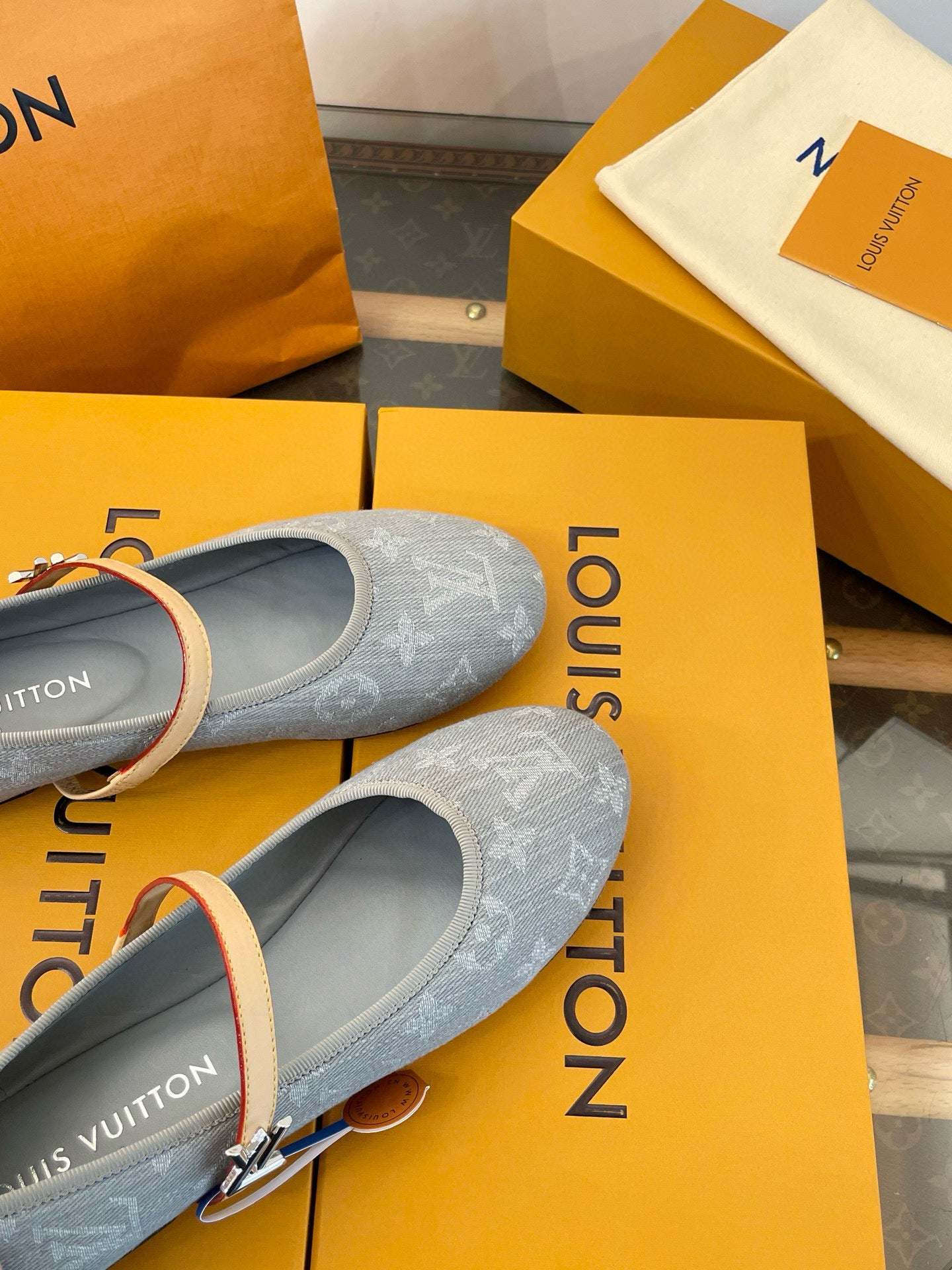 LOU ROMY BALLET FLATS