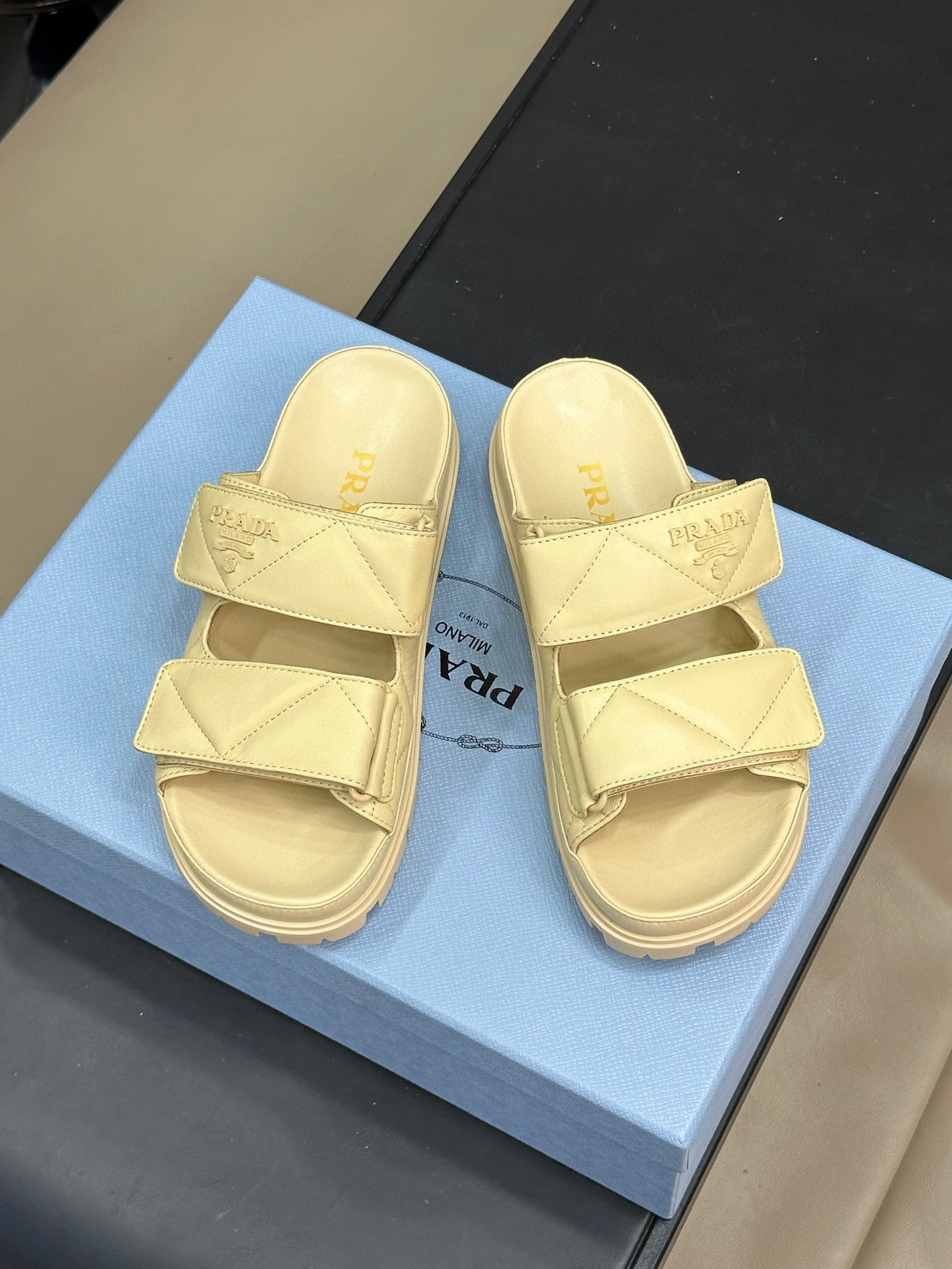PD NAPPA LEATHER SLIDES