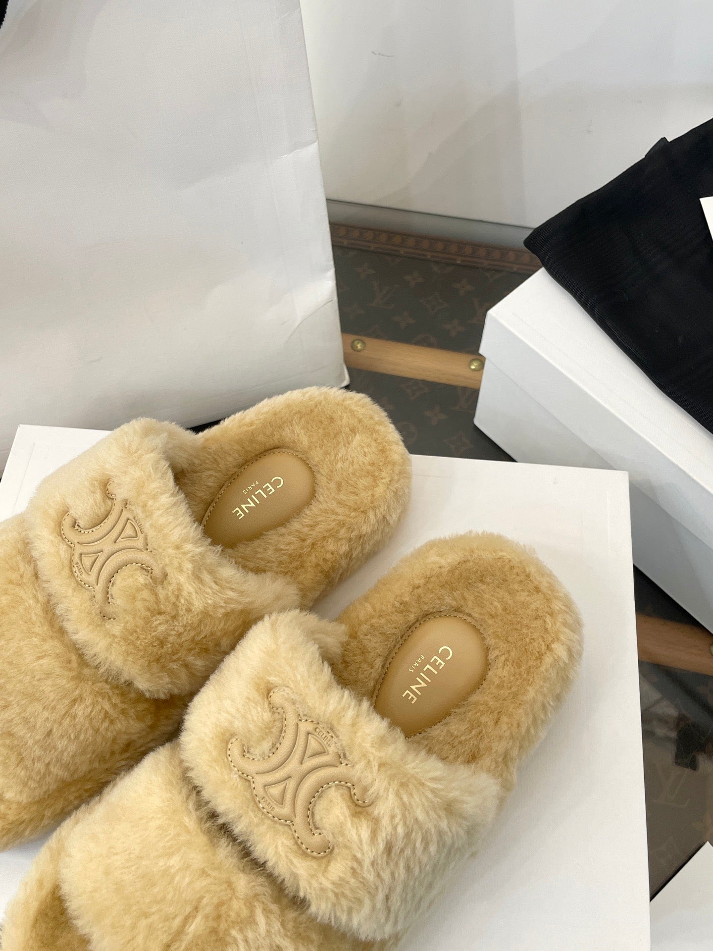 CEL FUR SLIDES