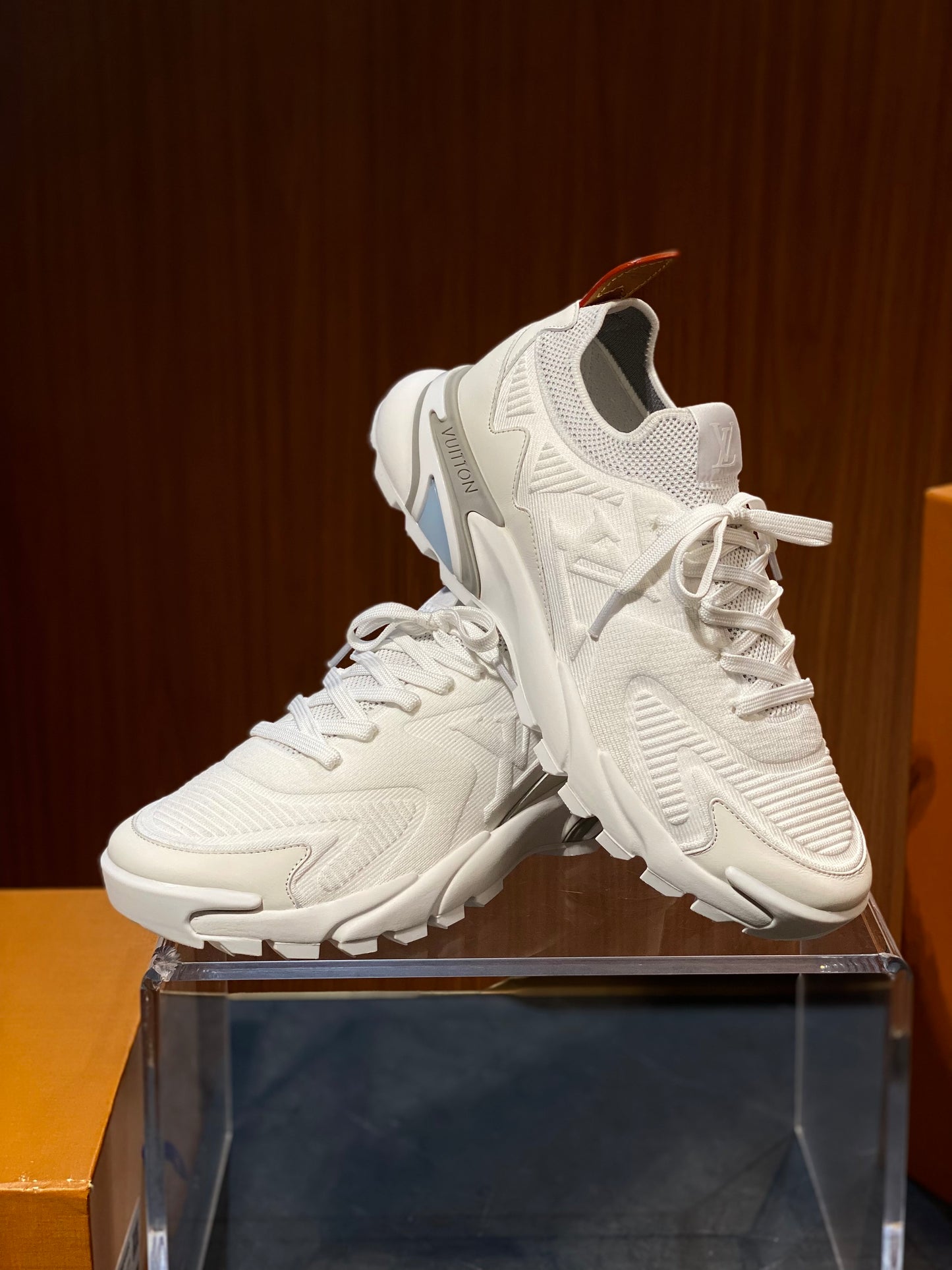 LOU RUNNER TATIC TRAINERS