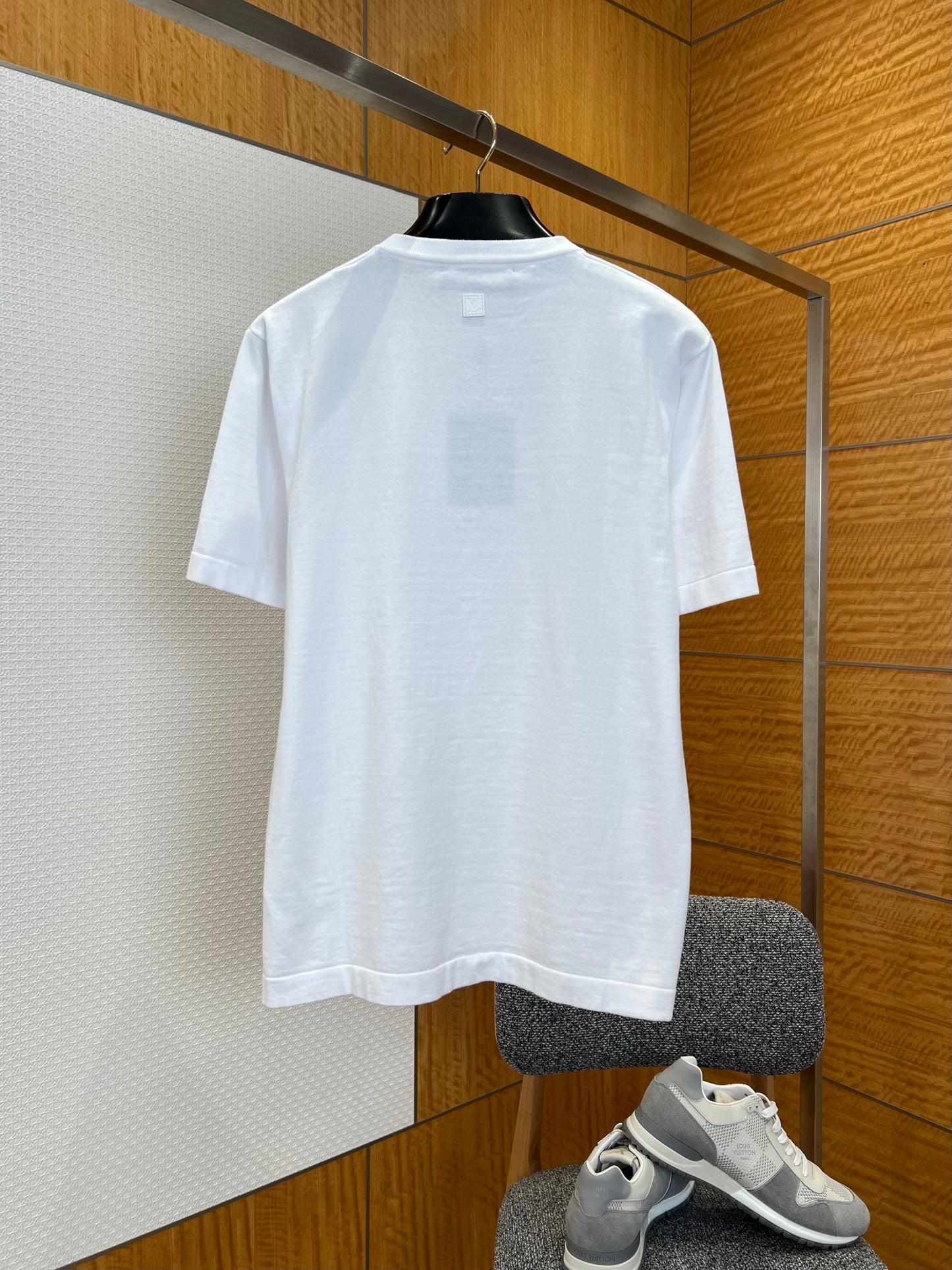 LOU T-SHIRT
