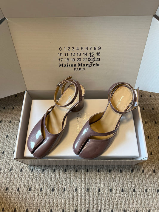 MAISON M TABI PUMPS