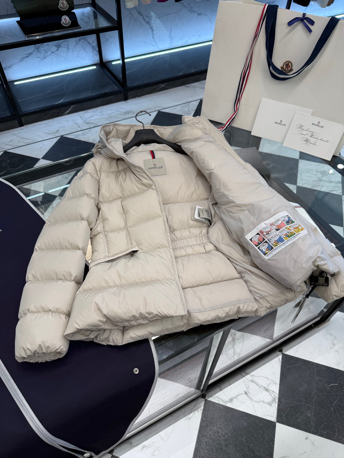 MONC AVOCE JACKET