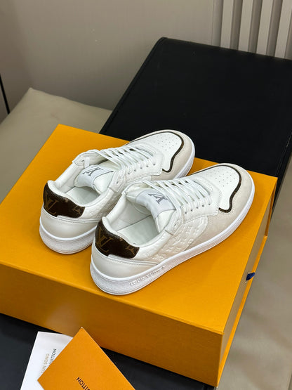 LOU TRAINERS