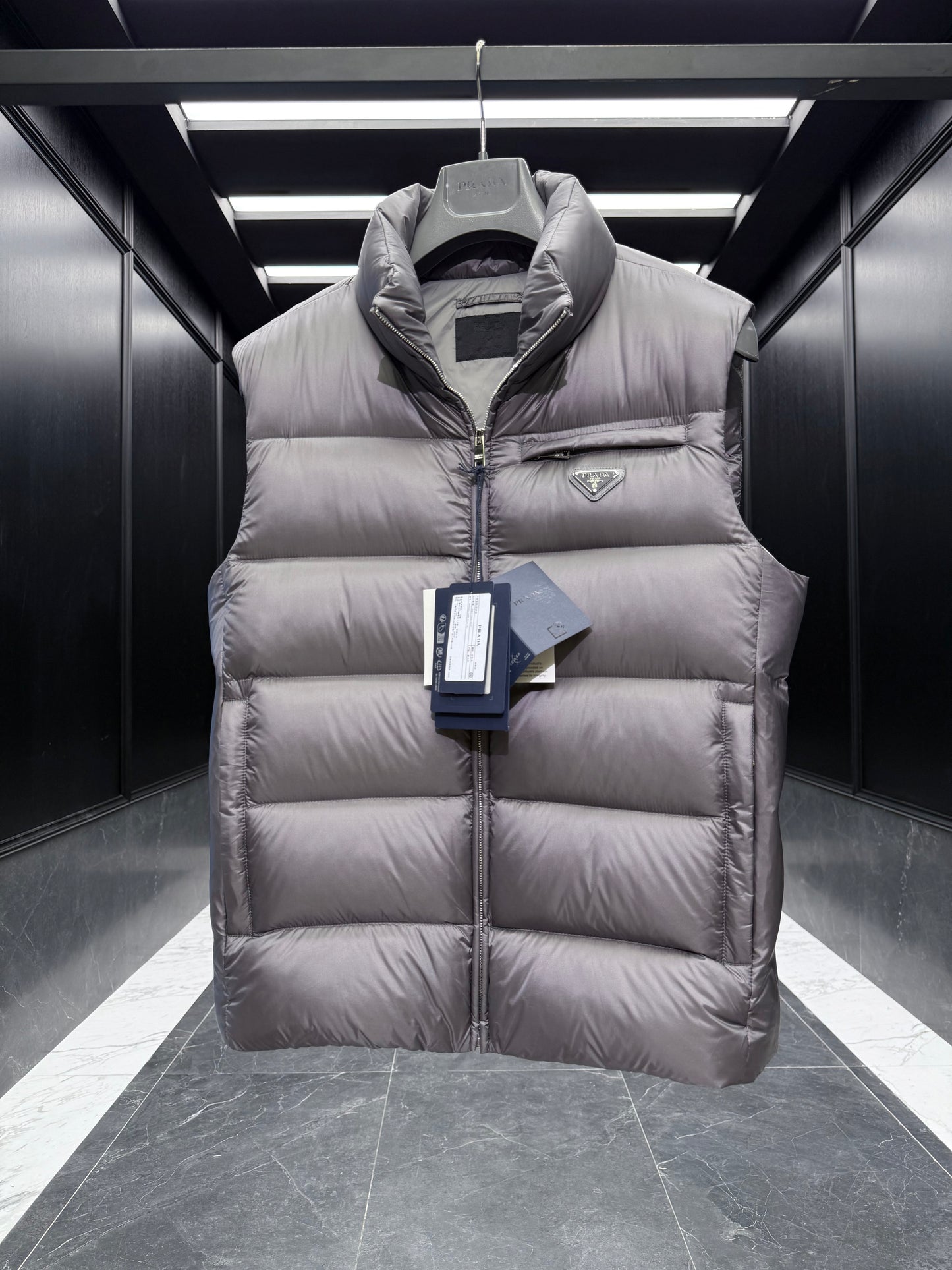 PD VEST