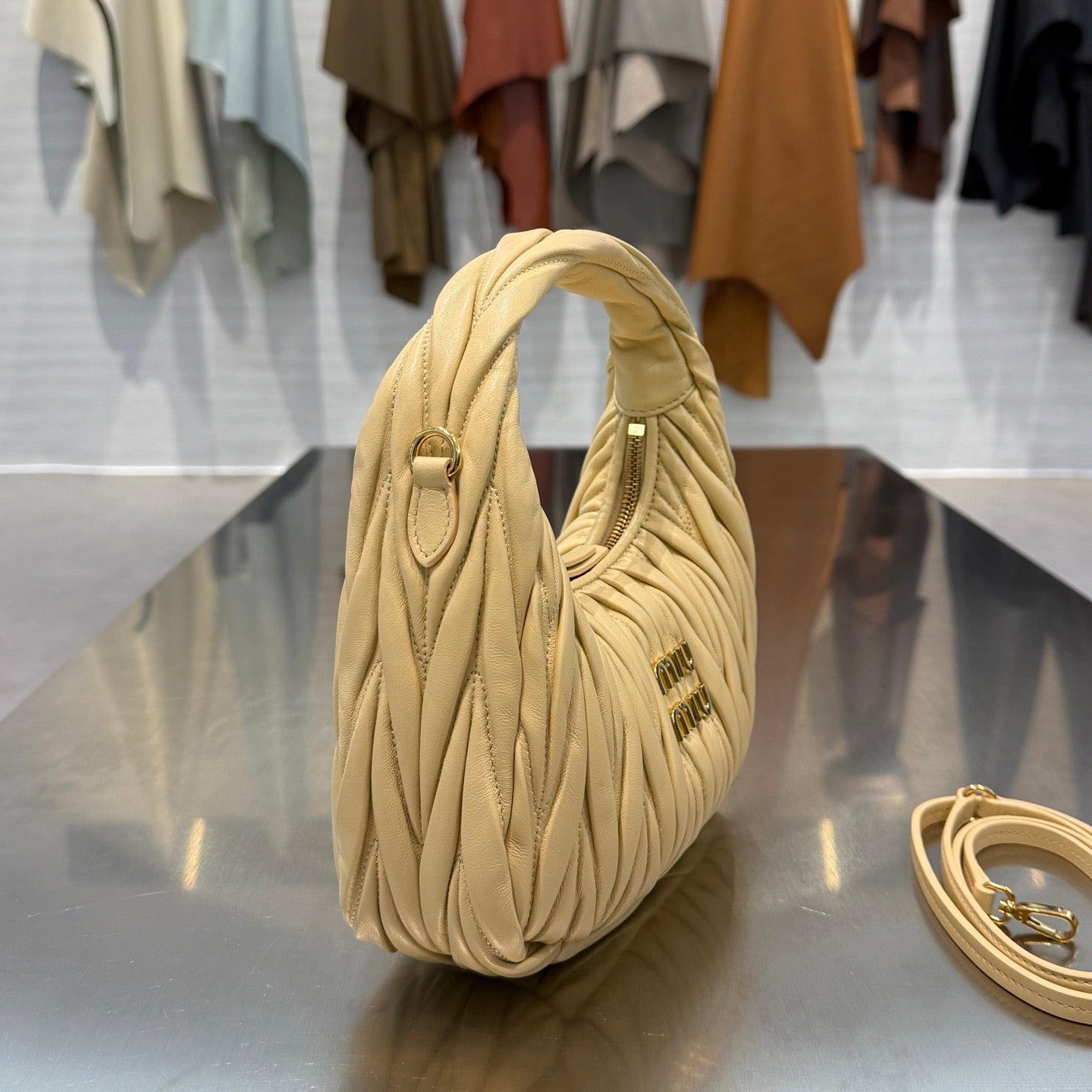MIU M WANDER BAG