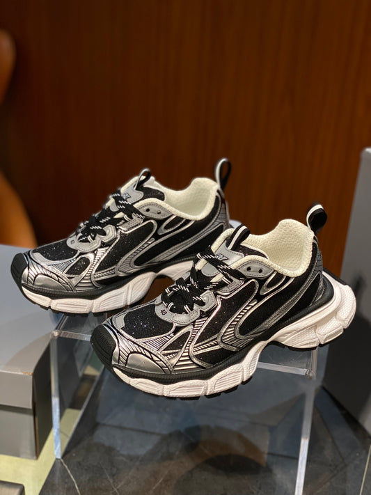 BAL 3XL TRAINERS