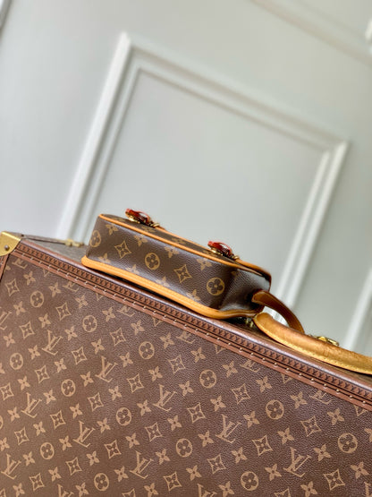 LOU SATCHEL WEARABLE WALLET