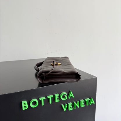 BOTT V ANDIAMO CLUTCH