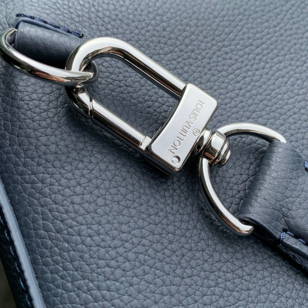 LOU AVENUE PM SLINGBAG