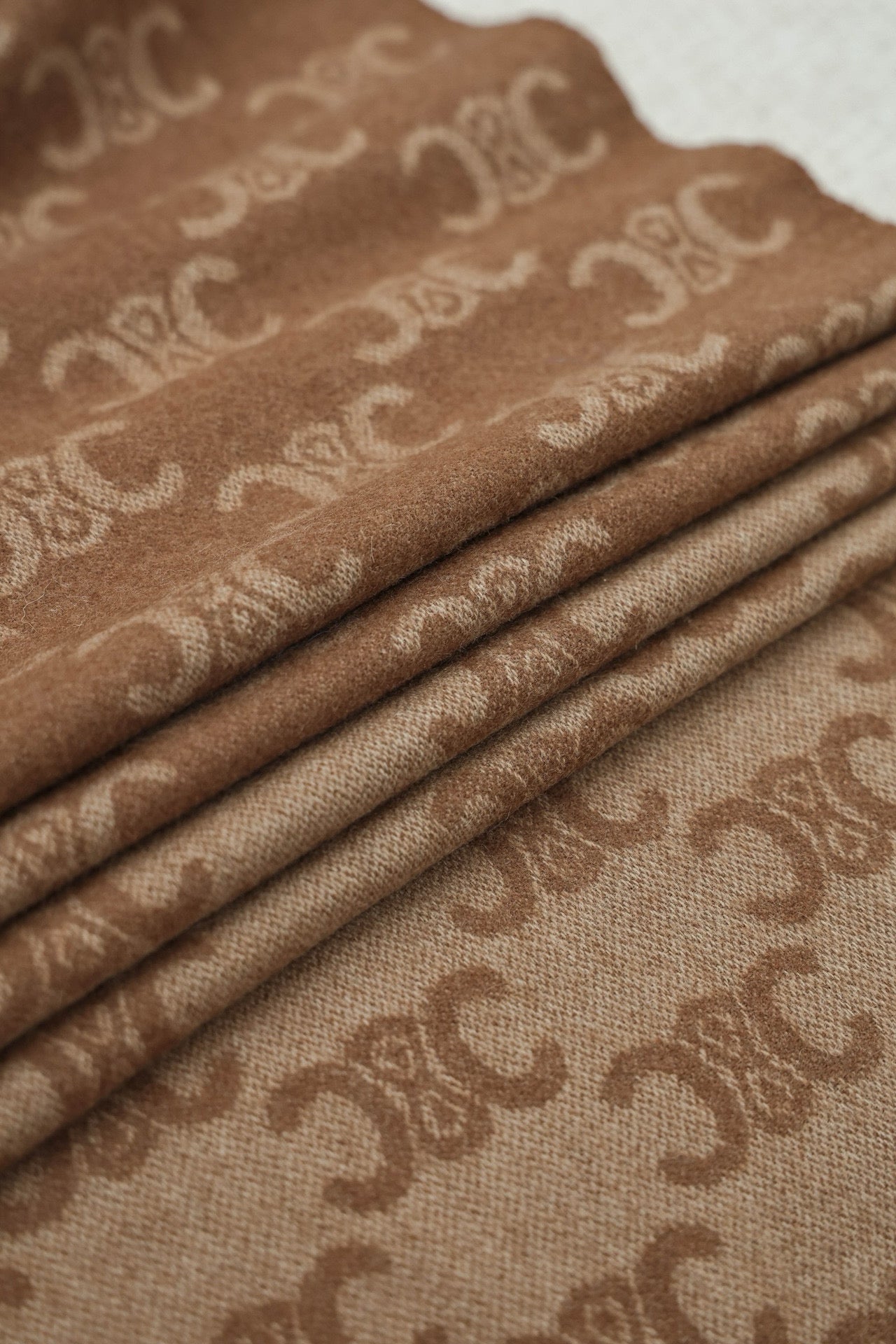 CEL SCARF