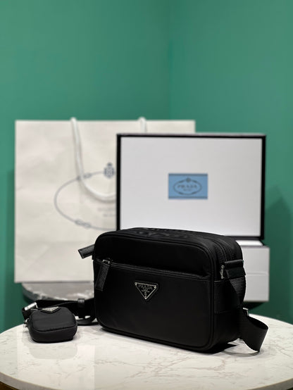 PD RE-NYLON SHOULDER BAG
