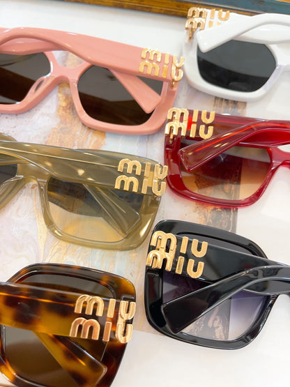 MIU M SUNGLASSES