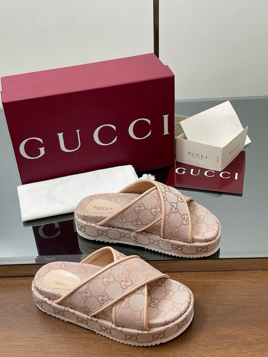 GG SANDALS