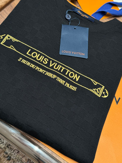 LOU T-SHIRT