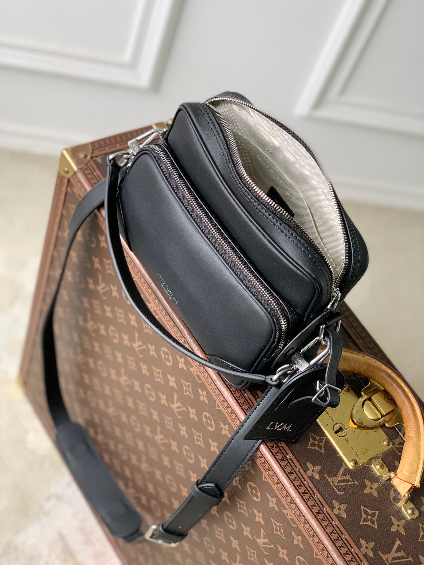 LOU NIL BAG