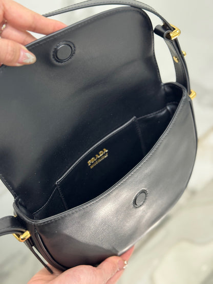 PD ARQUE SHOULDER BAG