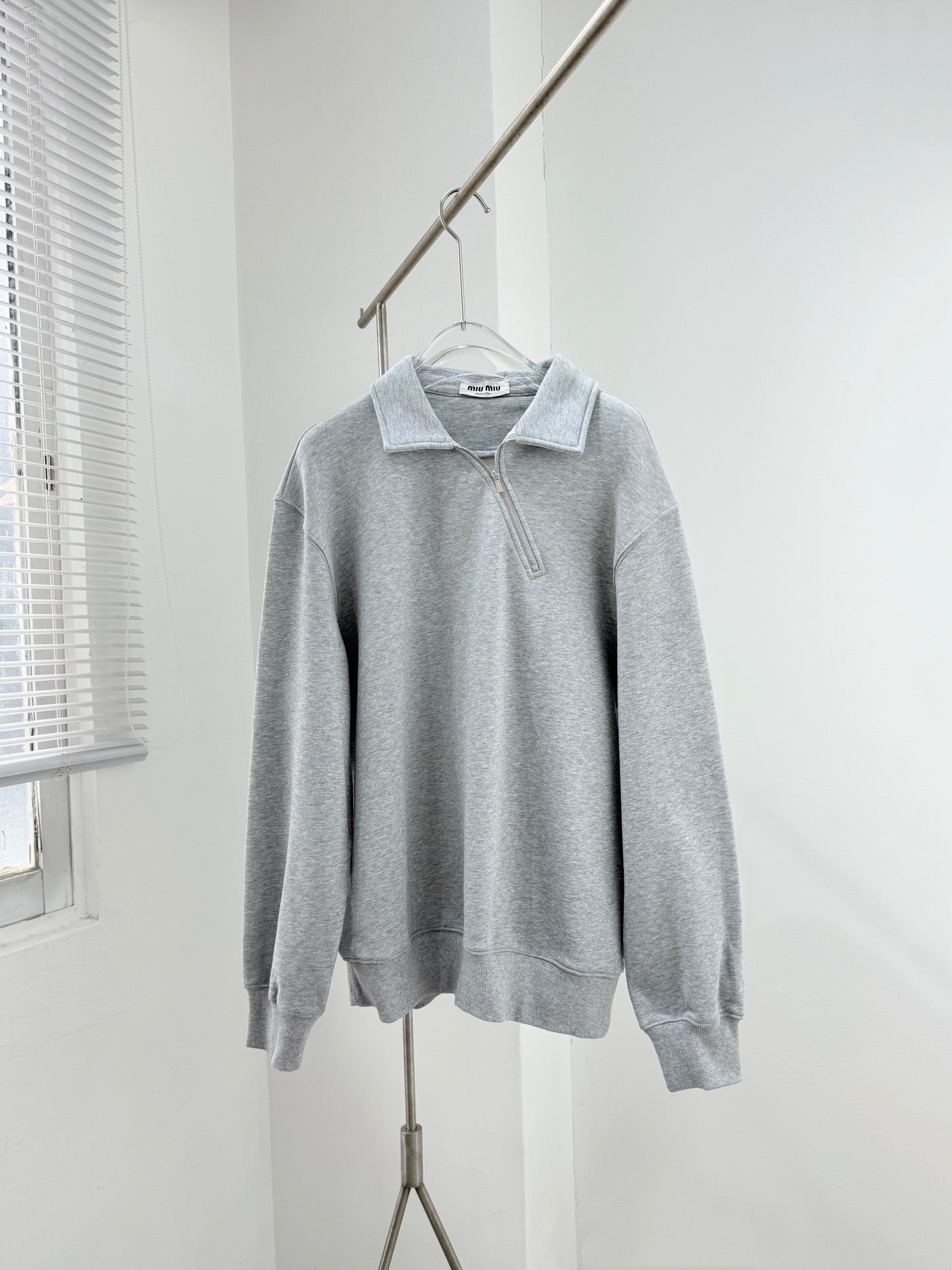 MIU M SWEATSHIRT ND