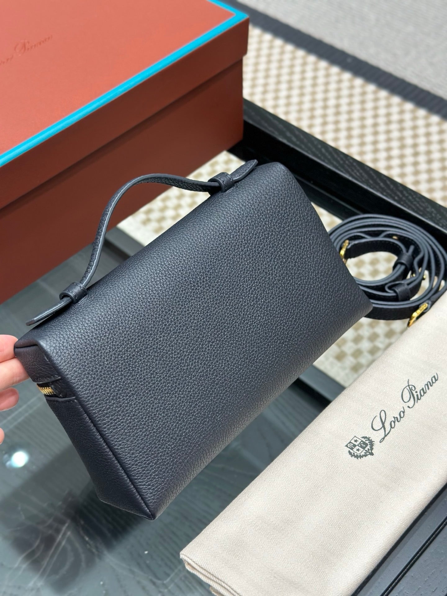 LORO P EXTRA POCKET L19 BAG