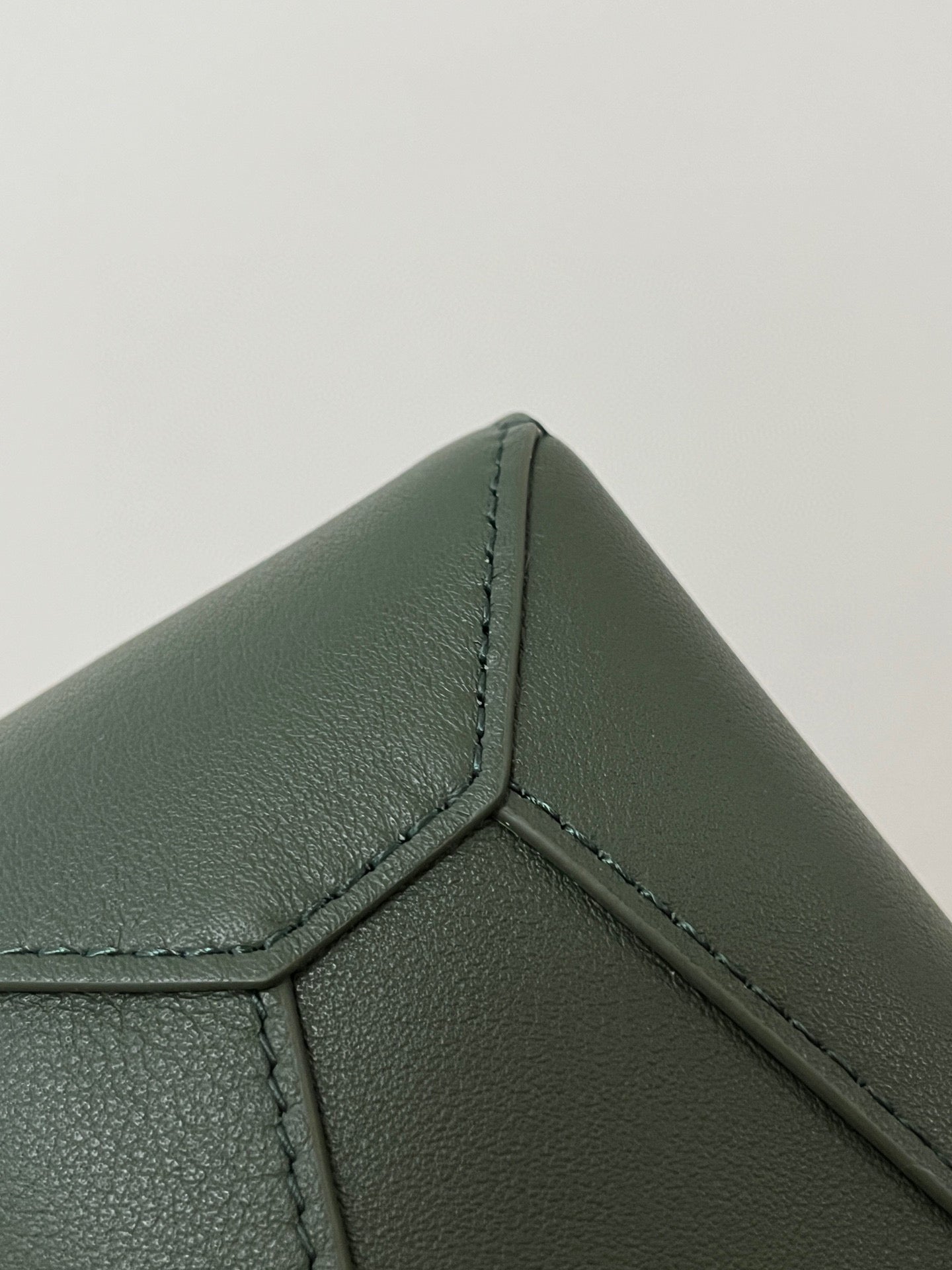 LOEW MINI PUZZLE EDGE BAG