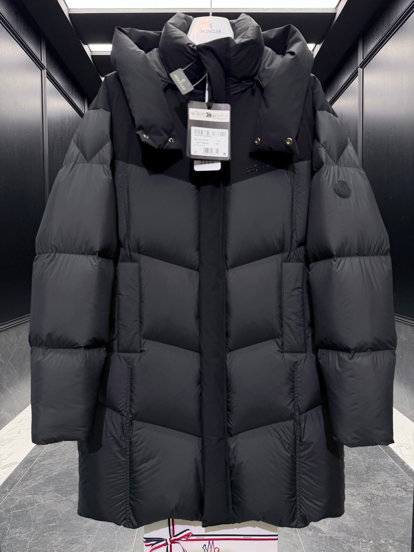 MONC MATT BLACK COAT