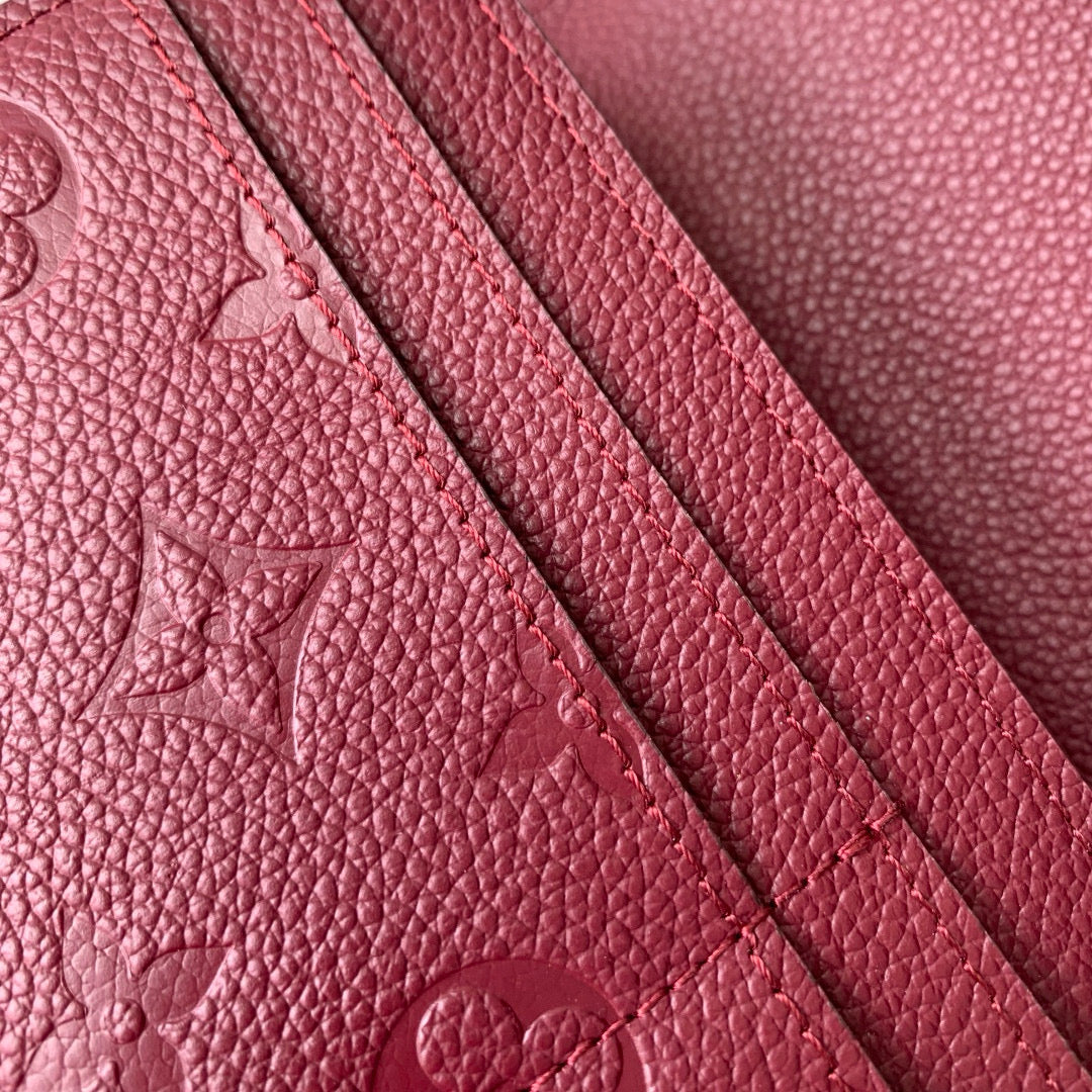 LOU SARAH WALLET