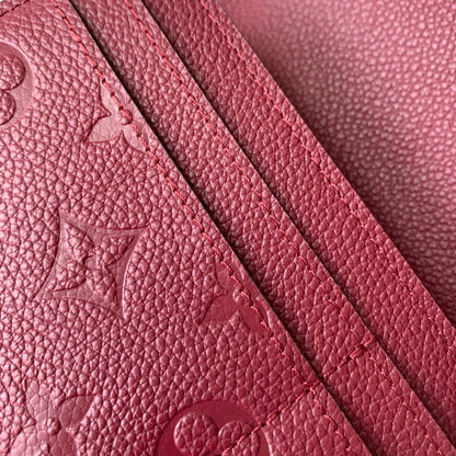 LOU SARAH WALLET