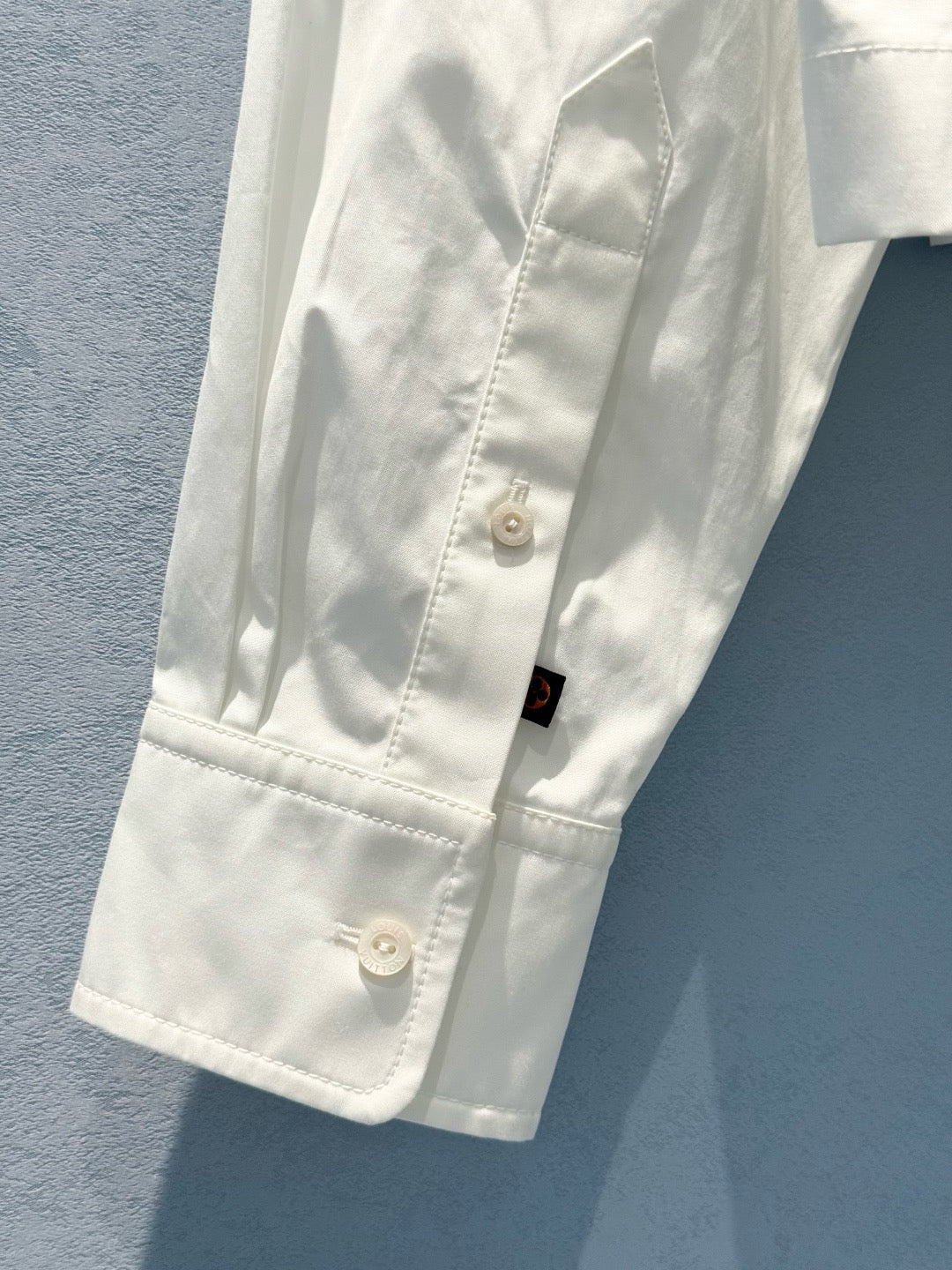 LOU SHIRT