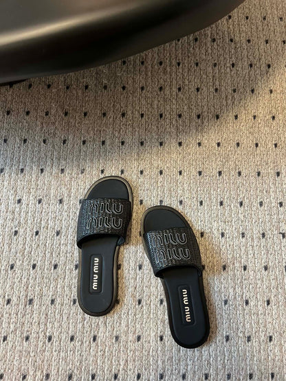 MIU M SLIDES