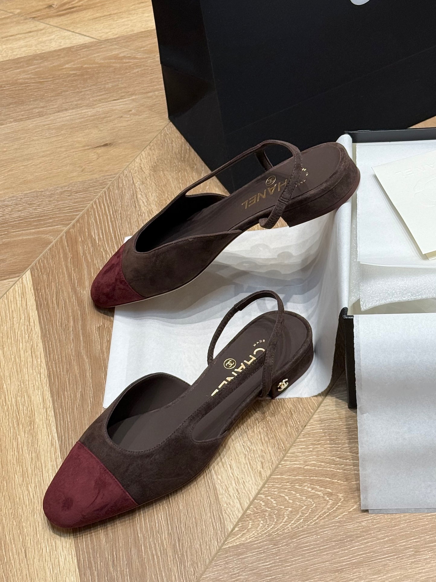 CC SLINGBACK PUMPS