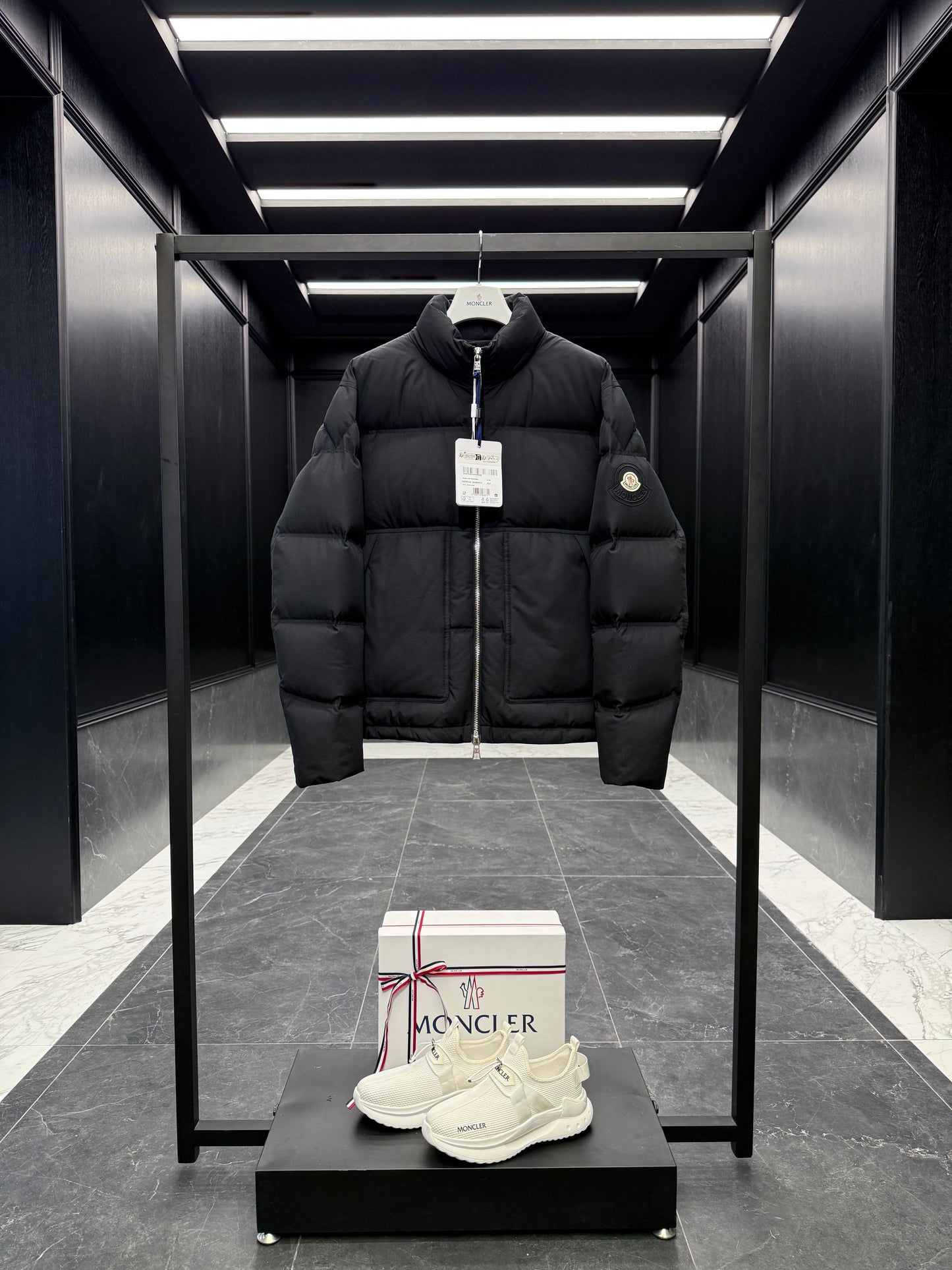 MONC DIYA JACKET