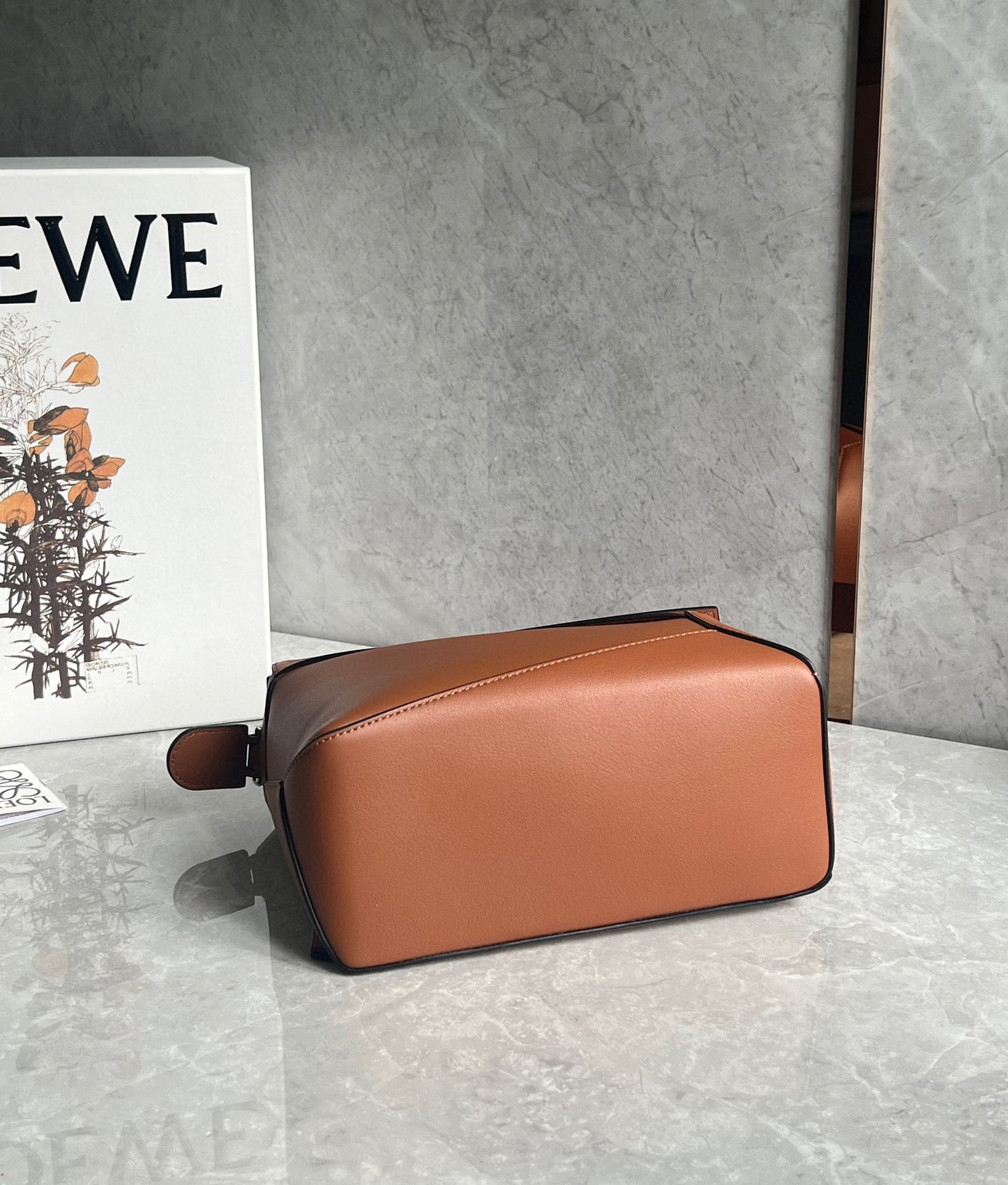 LOEW SMALL PUZZLE EDGE BAG