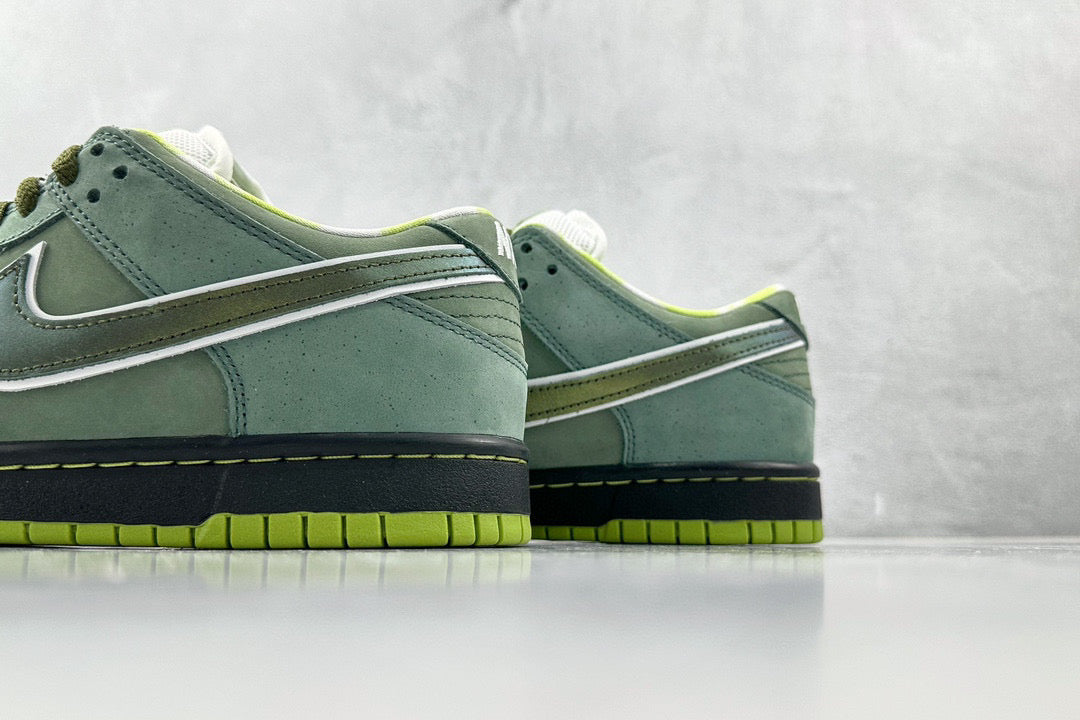 NIKE DUNK LOW GREEN LOBSTER