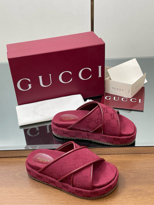 GG SANDALS