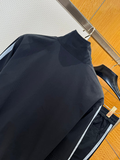 GG ZIP BOMBER