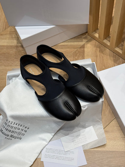 MAISON M TABI BALLET FLATS