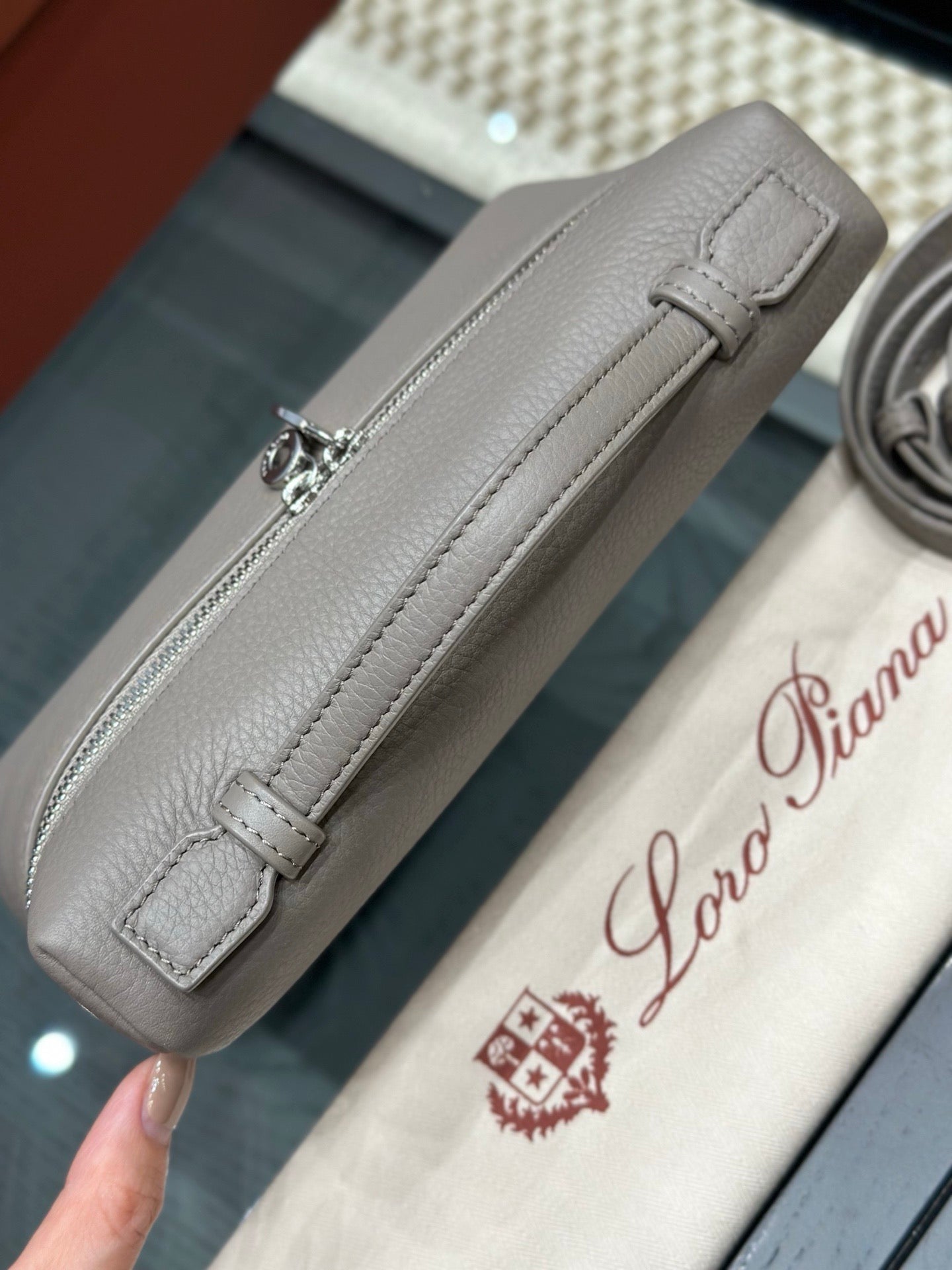 LORO P EXTRA POCKET L19 BAG