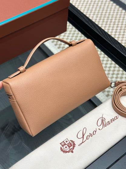 LORO P EXTRA POCKET L19 BAG