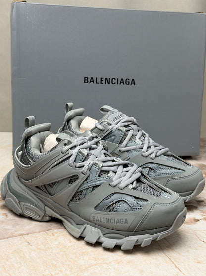 BAL TRACK SNEAKERS ND