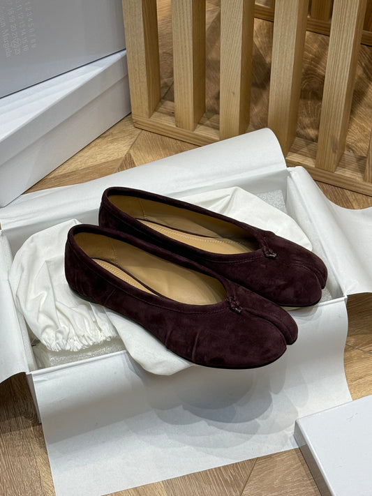 MAISON M TABI BALLET FLATS